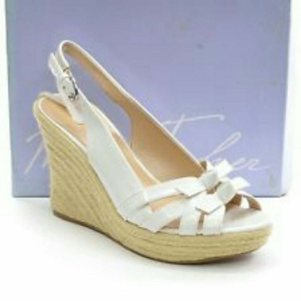 *final*Marc Fisher White Patent  Wedge sandals 8.5